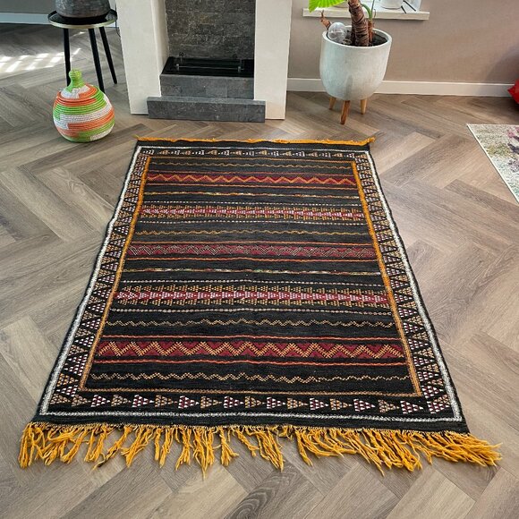 Vintage Kilim rug, Moroccan kilim rug